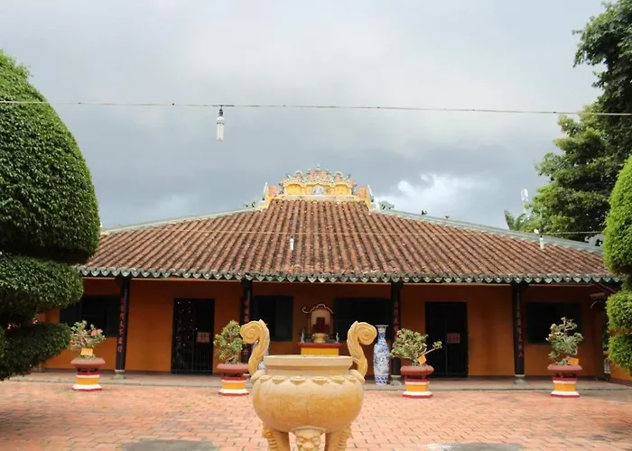 Hồng Hạc hotel